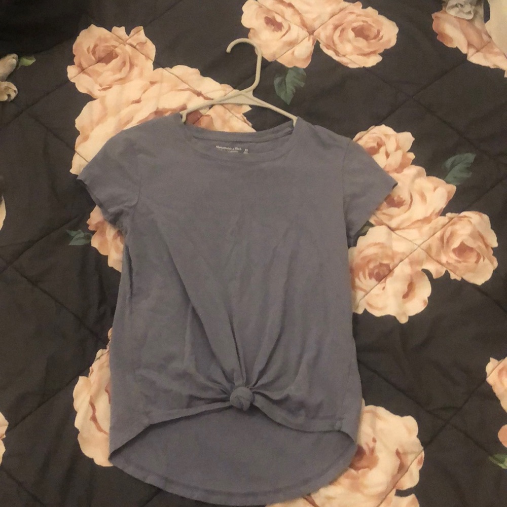 blue/gray crew neck tie front tee from Abercrombie soft A&F collection